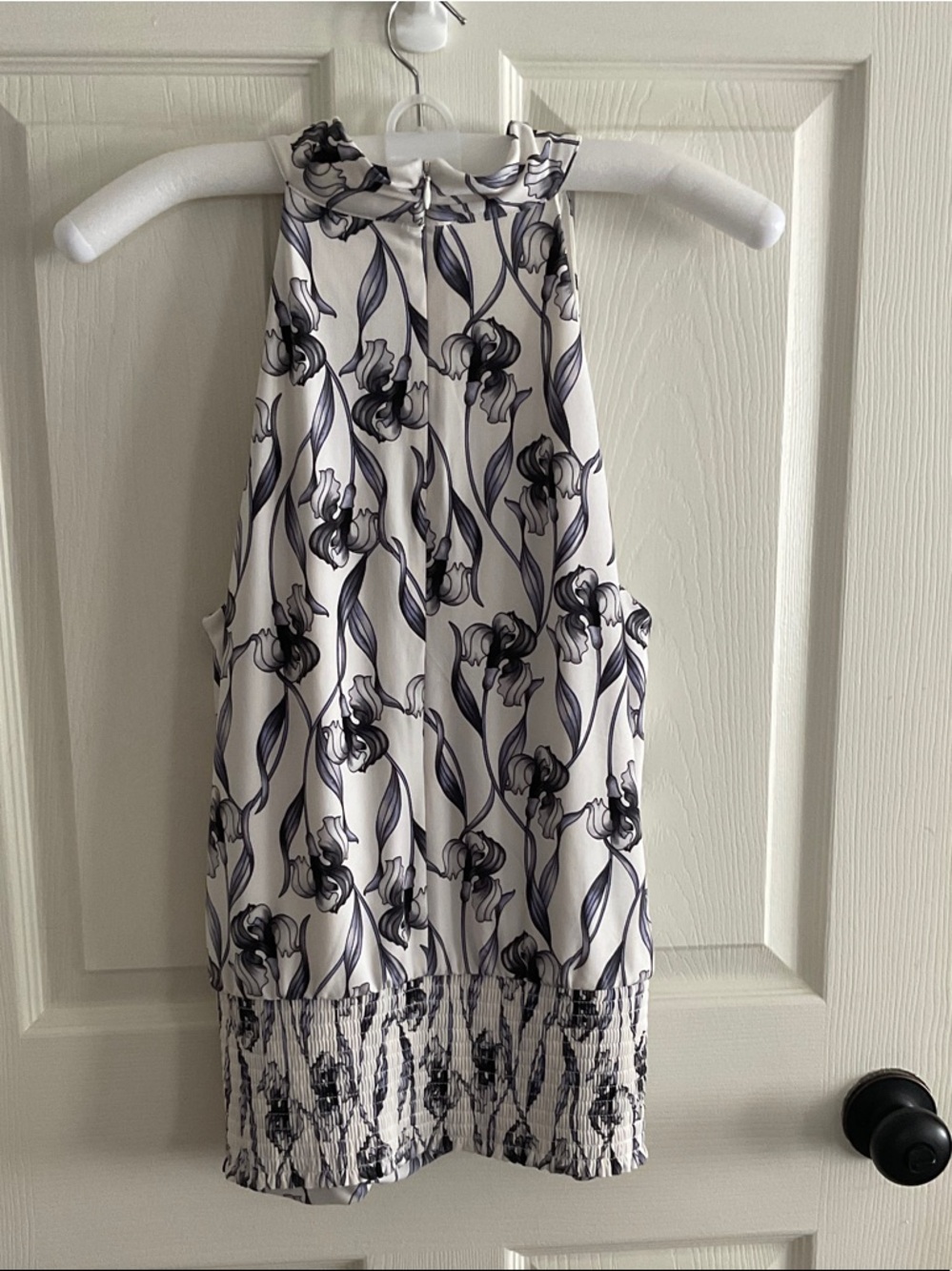 White House Black Market White and Black Floral Halter Tank Top - Picture 3 of 3
